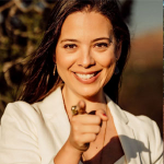 "Portrait of Iara, Steven Von Linne's ex-wife, featured in the testimonials section